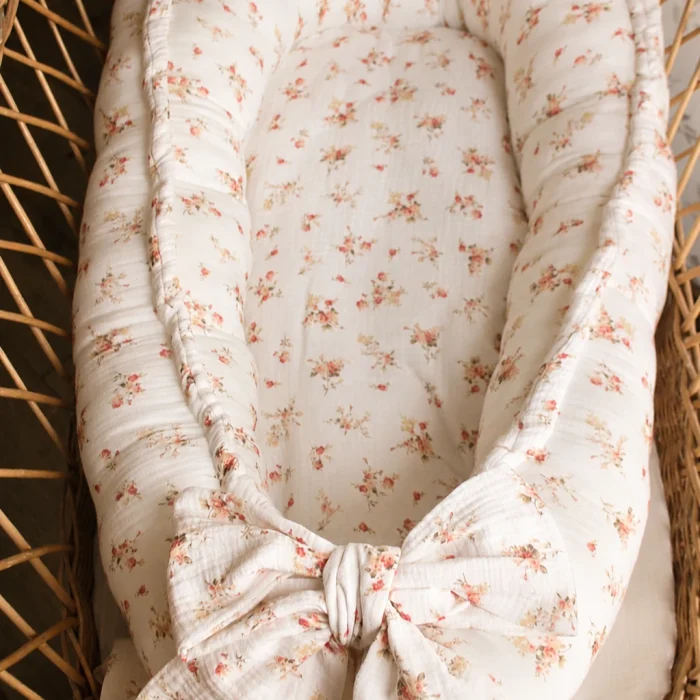 Kokon Vintage Flowers z muślinu